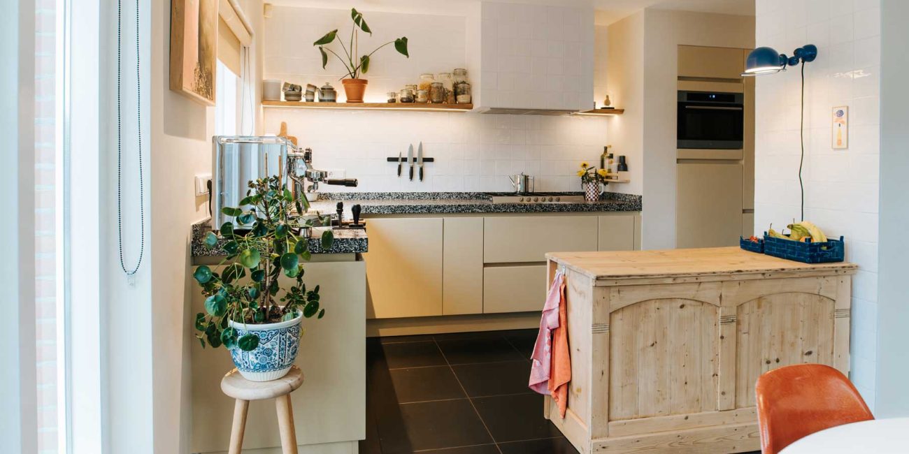 Een oude keuken met nieuwe frontjes - door De Jonge Ontwerper Nieuwegein